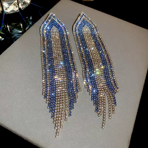 🌟 Luxury Big Long Blue Rhinestone Crystals Sparkle Earrings - Picture 5 of 5